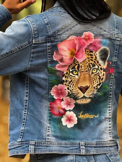 Chaquetas de jean pintadas a mano — Luciptera